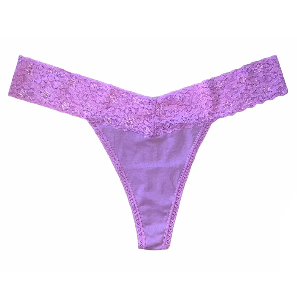 Betsy Johnson Women's Thong Panties 3 Pack Classic Lace Thong Panty Underwear