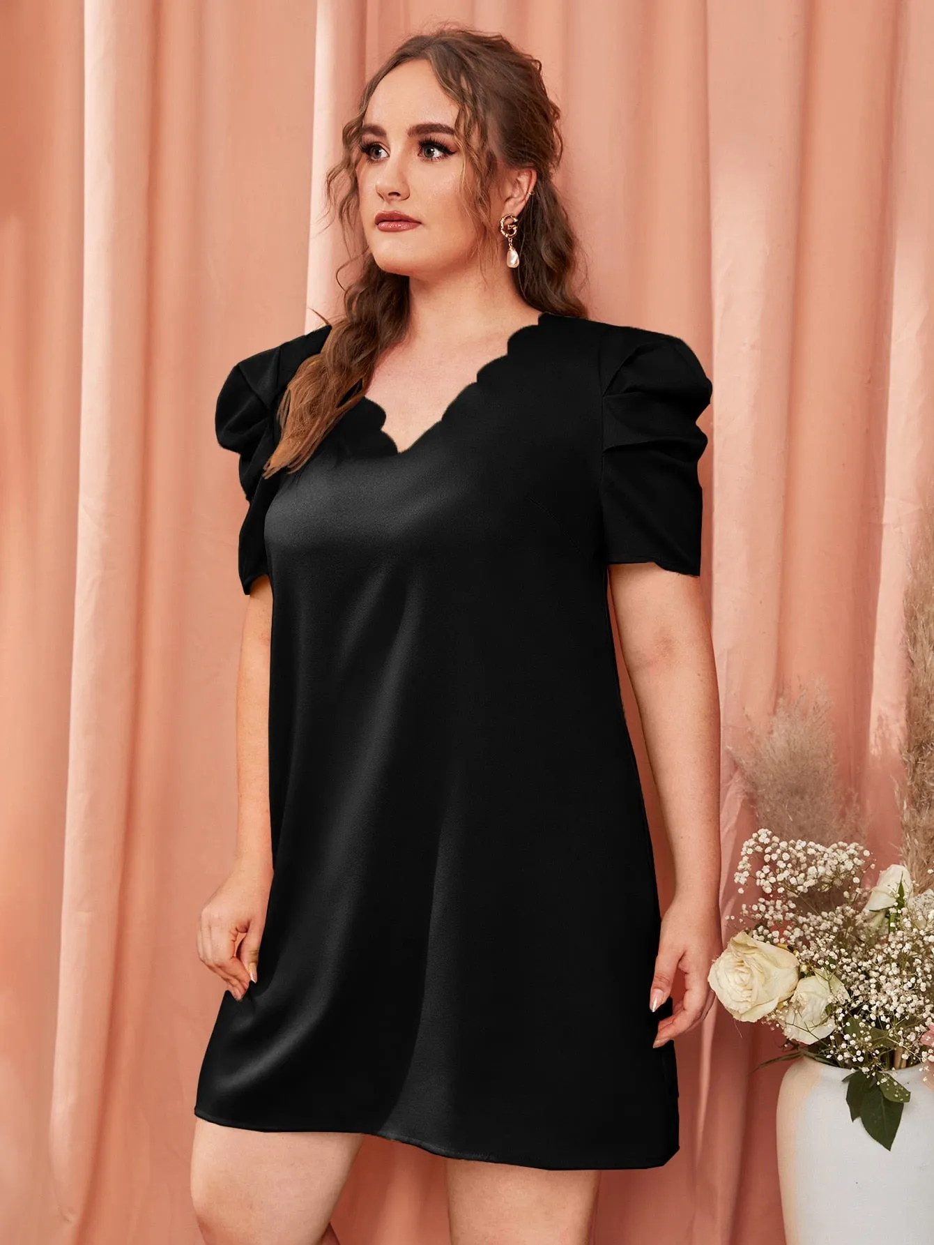 Casual Plain Scallop Short Sleeve V Neck Straight Natural Short Plus Size Dress