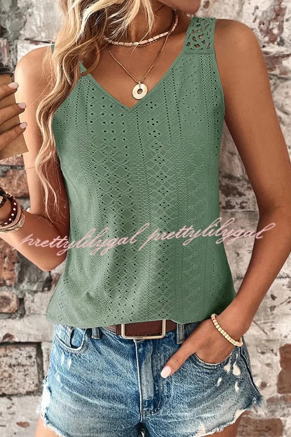 Solid Color Casual V-neck Hollow Back Vest Top