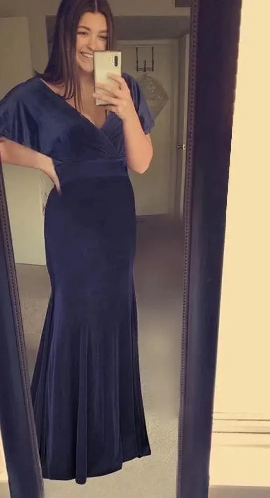 Women's Off Shoulder Mermaid Velvet Bridesmaid Dresses for Wedding Evening Gown Long Prom Party Dresses